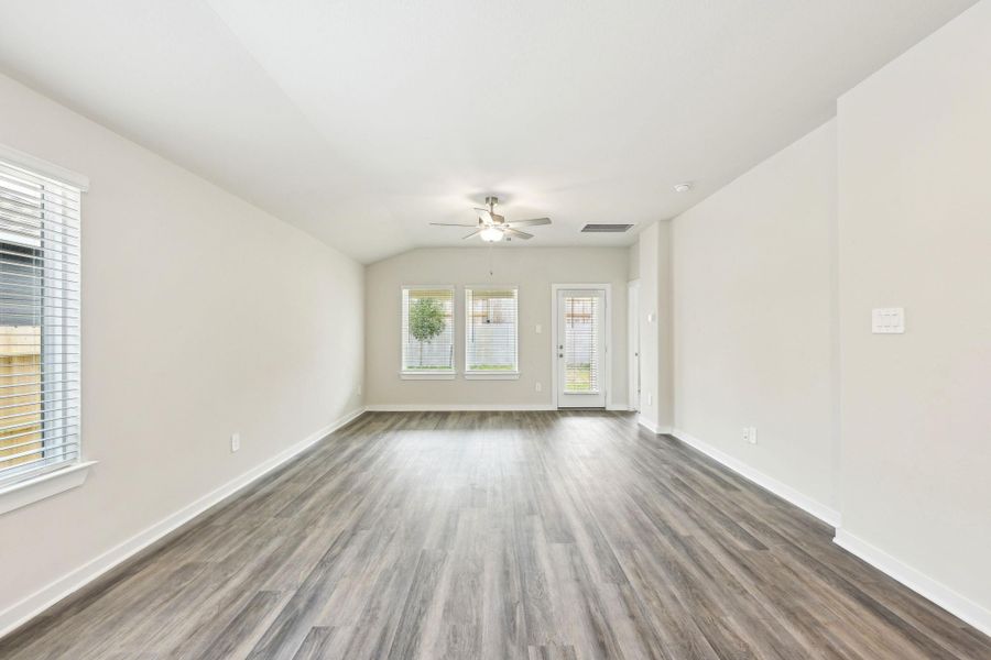 Photo is not of the actual home but is an inspirational photo of builder’s model home and may depict options, furnishings, and/or decorator features that are not included.