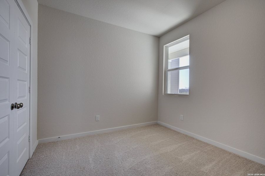 Spacious, unfurnished interior of a new home in Park Place, New Braunfels (Image 12).