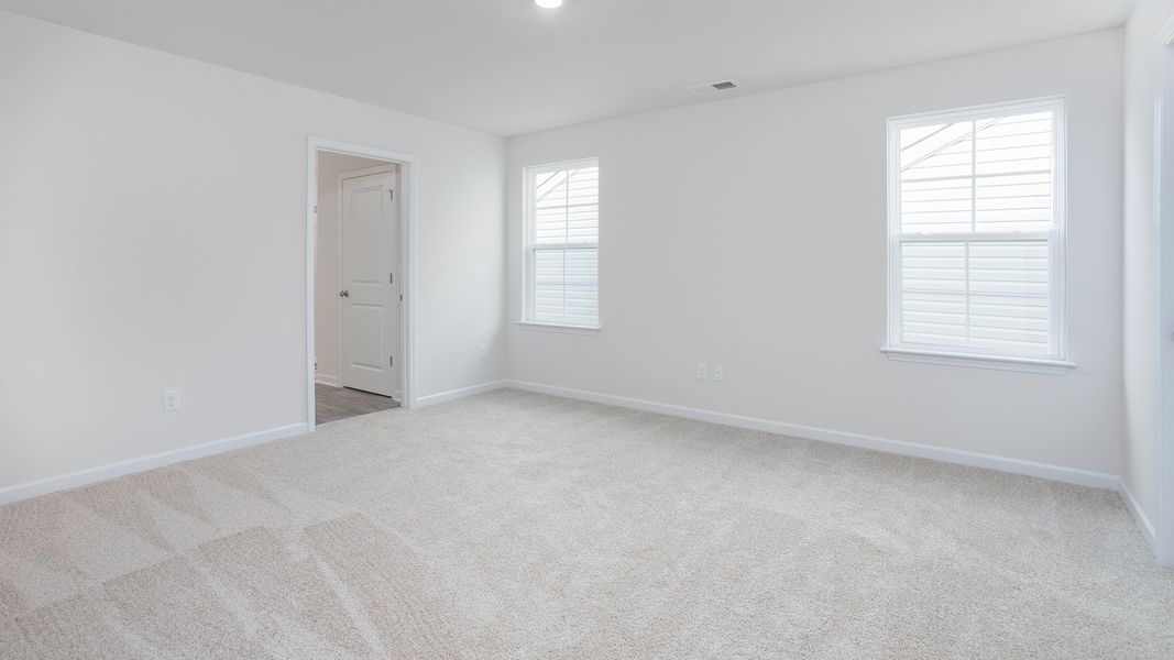 Spacious, unfurnished interior of a new home in Chandler Pointe, Rural Hall (Image 18).