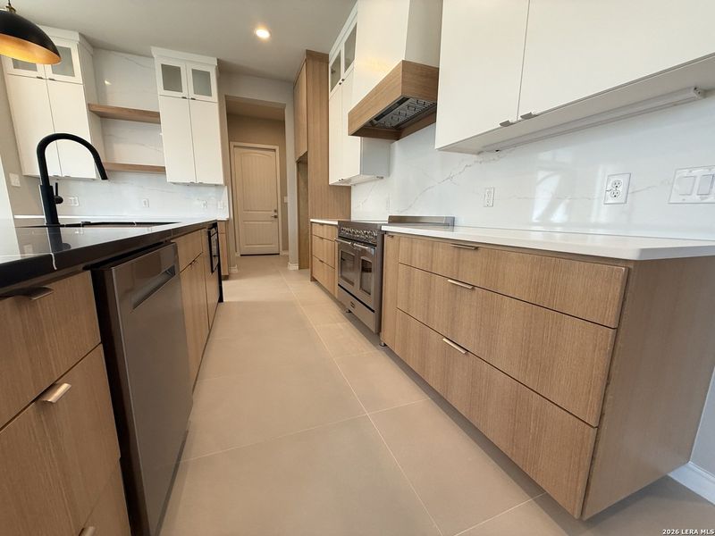 Furnished interior view inside a new home in , Spring Branch (Image 16).