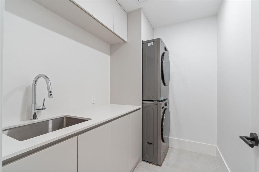 25-1131 NE 12th Ave Ft. Lauderdale, FL-1 25-1131 NE 12th Ave Ft. Lauderdale, FL-1