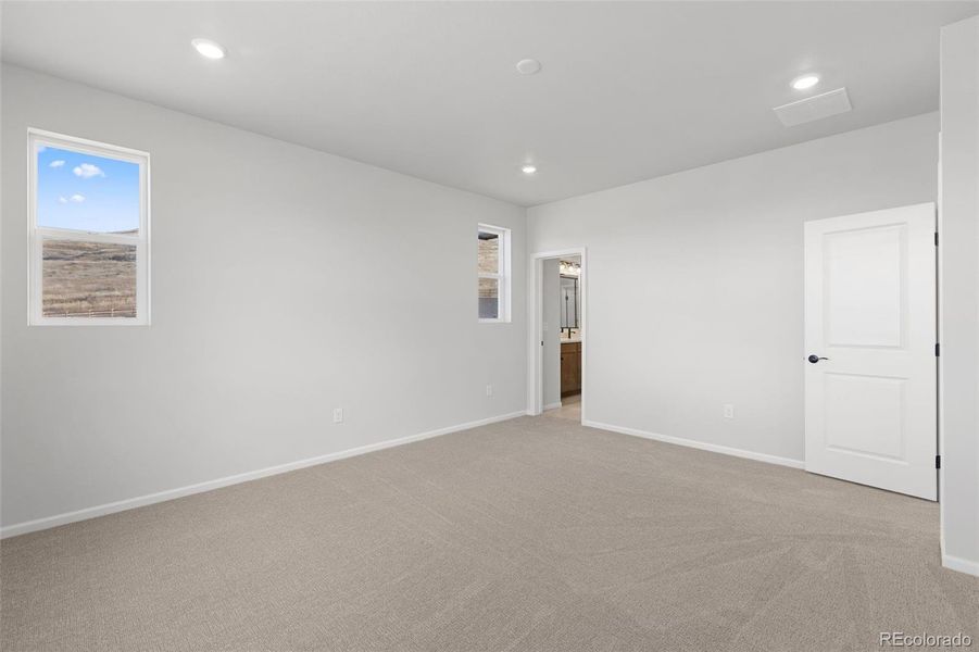 Spacious, unfurnished interior of a new home in The Manors Collection at Golden Overlook, Golden (Image 39).