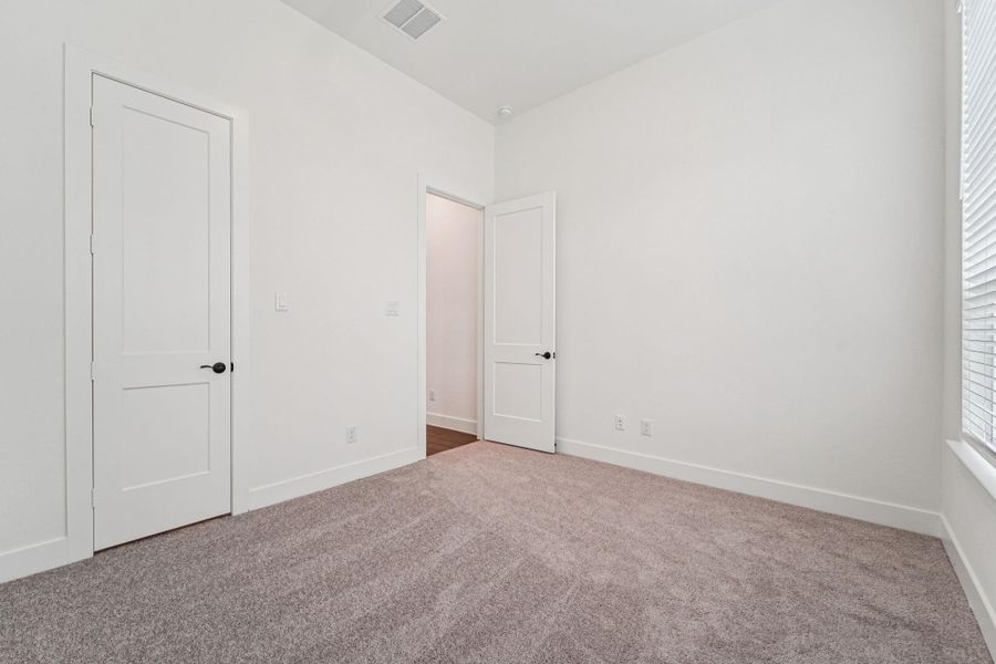 Spacious, unfurnished interior of a new home in Kresston 50's, Montgomery (Image 39). Spacious, unfurnished interior of a new home in Kresston 50's, Montgomery (Image 39).