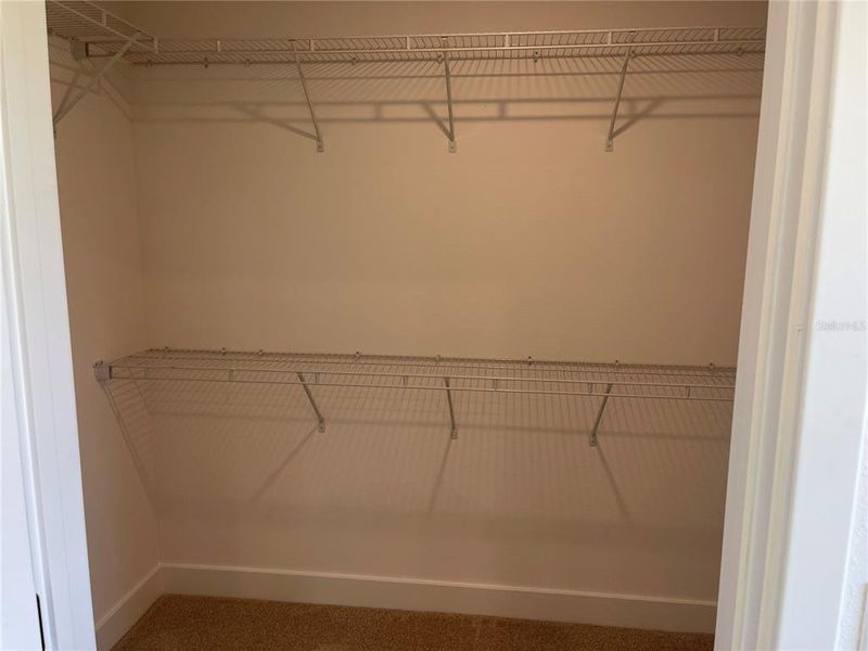 Spacious, unfurnished interior of a new home in Harmony Central, St. Cloud (Image 18).