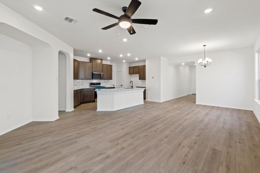 Spacious, unfurnished interior of a new home in Salerno - Heritage Collection, Round Rock (Image 27). Spacious, unfurnished interior of a new home in Salerno - Heritage Collection, Round Rock (Image 27).
