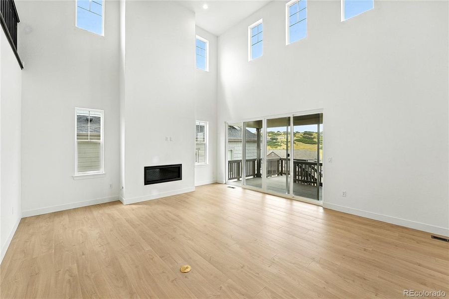 3943 Descent St - Ready Now!