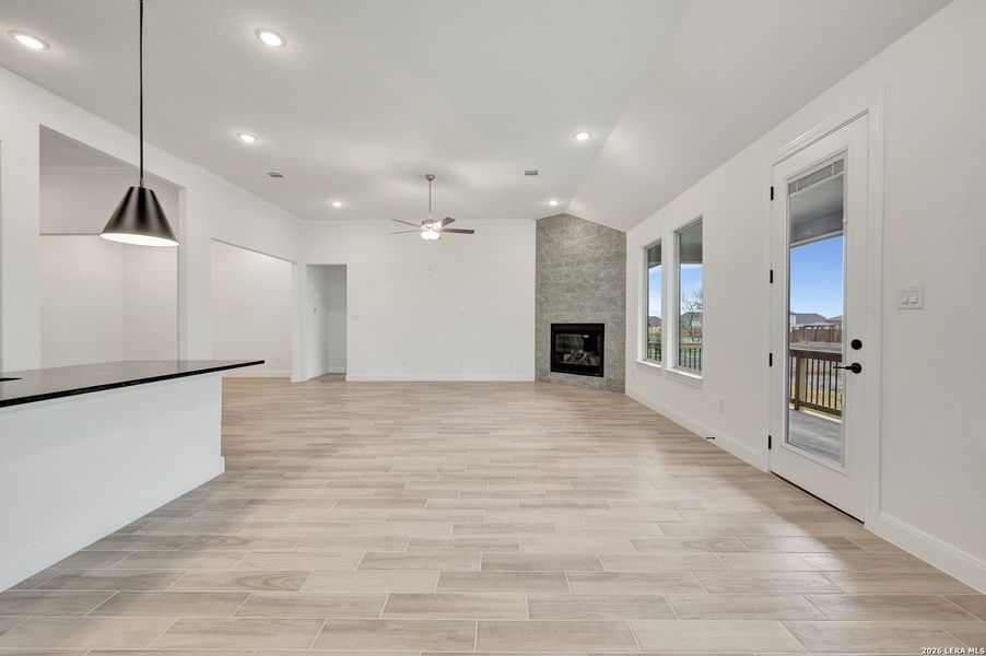Spacious, unfurnished interior of a new home in Everly Estates, San Antonio (Image 18).