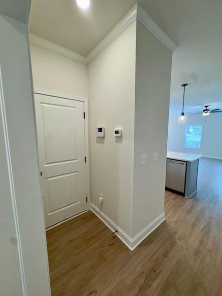 Spacious, unfurnished interior of a new home in Medlock Park, Austell (Image 51).