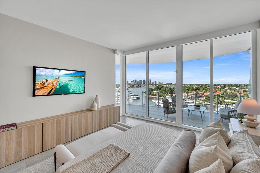 Furnished interior view inside a new home in , Fort Lauderdale (Image 58).