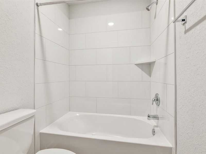 Image 38 of a home in Lakes at Black Oak.