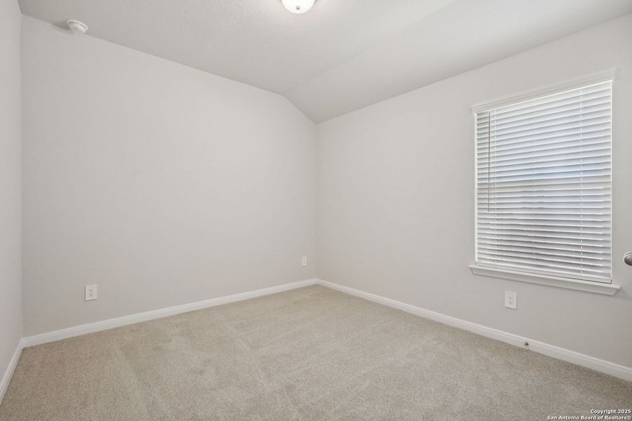 Spacious, unfurnished interior of a new home in Royal Crest, San Antonio (Image 29). Spacious, unfurnished interior of a new home in Royal Crest, San Antonio (Image 29).
