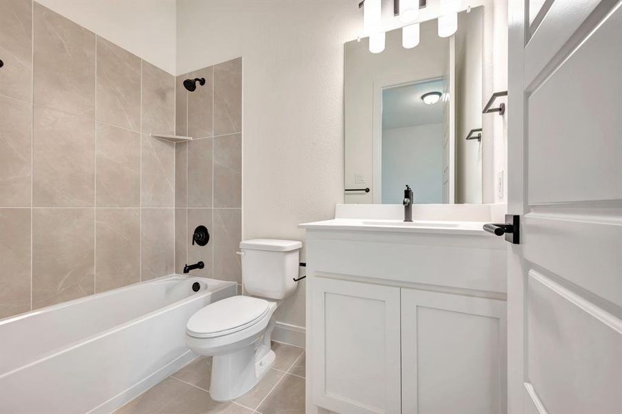 Furnished interior view inside a new home in Treeline, Justin (Image 13).