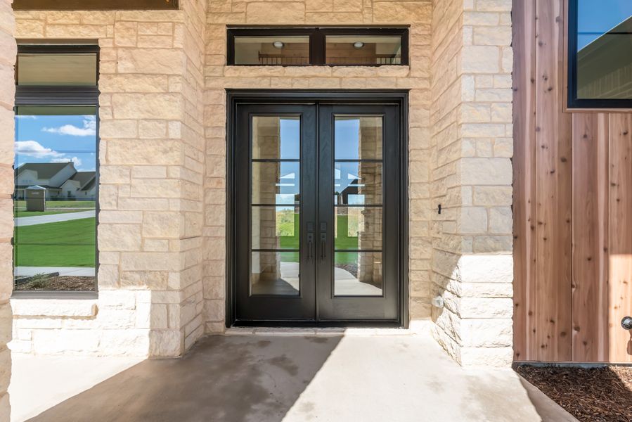 Exterior details and patio area of a home in Eagles Bluff, Hudson Oaks (Image 31). Exterior details and patio area of a home in Eagles Bluff, Hudson Oaks (Image 31).