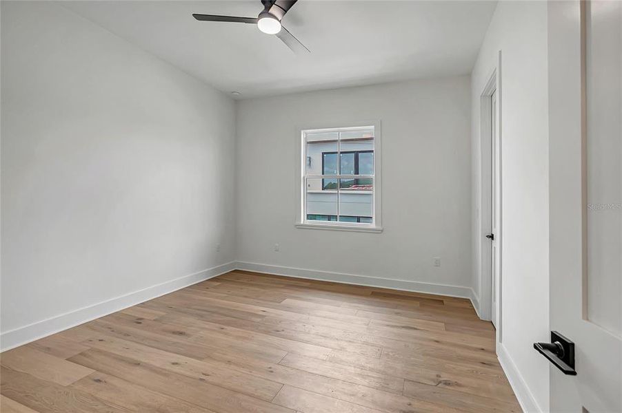Spacious, unfurnished interior of a new home in , Tampa (Image 71).