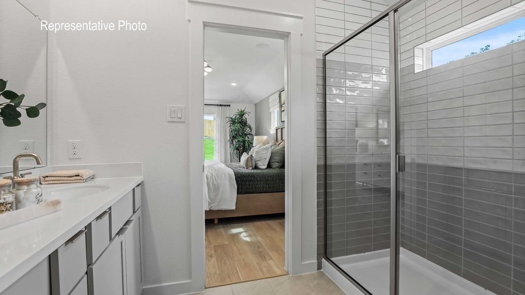 Furnished interior view inside a new home in Patriot Estates, Venus (Image 10).