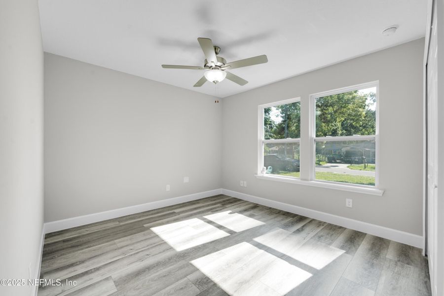 Spacious, unfurnished interior of a new home in , Jacksonville (Image 13).