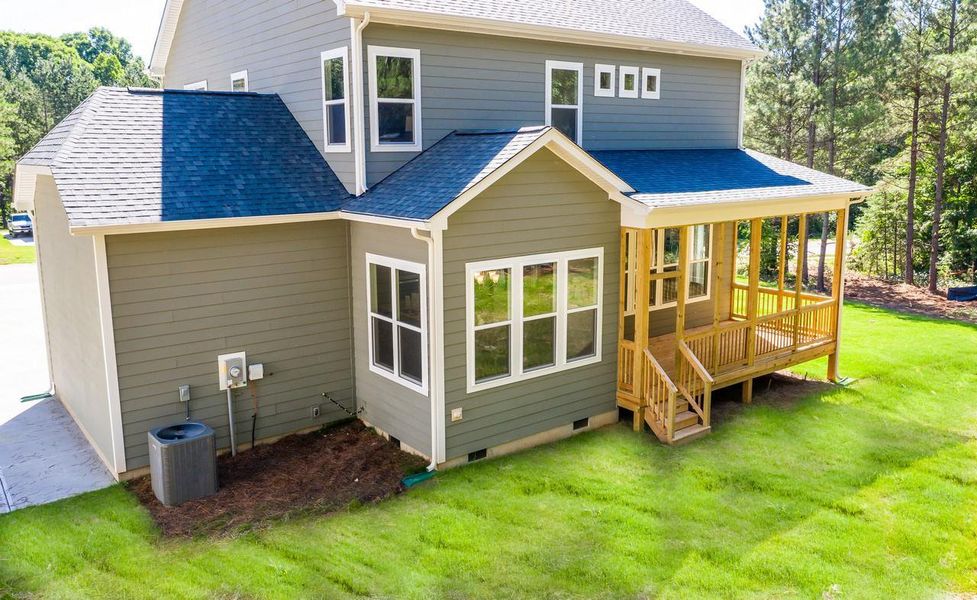 Representative exterior details of a home built from the Augusta by Greybrook Homes in Shepherds Trace, Clover (Image 24).