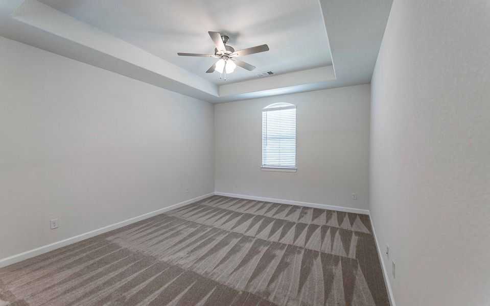 Spacious, unfurnished interior of a new home in Solterra, Mesquite (Image 20).