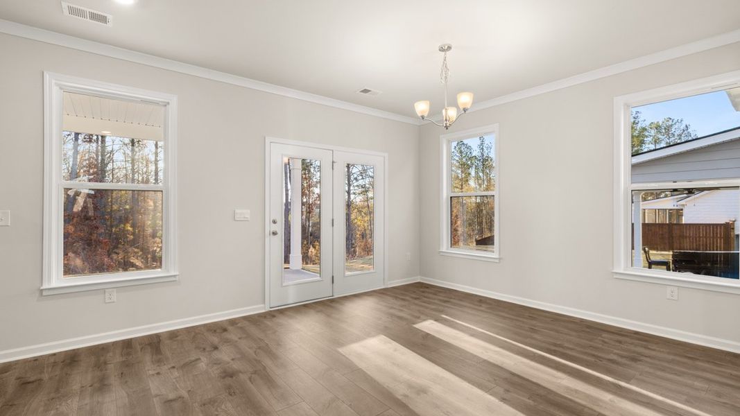 Spacious, unfurnished interior of a new home in Water Oak Estates, Lawrenceville (Image 18).