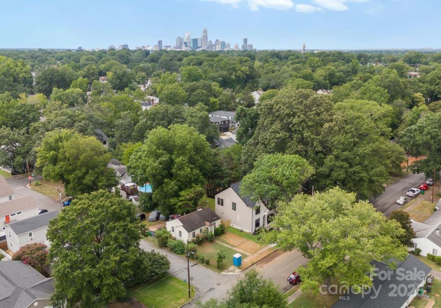 Image 35 of a home in .