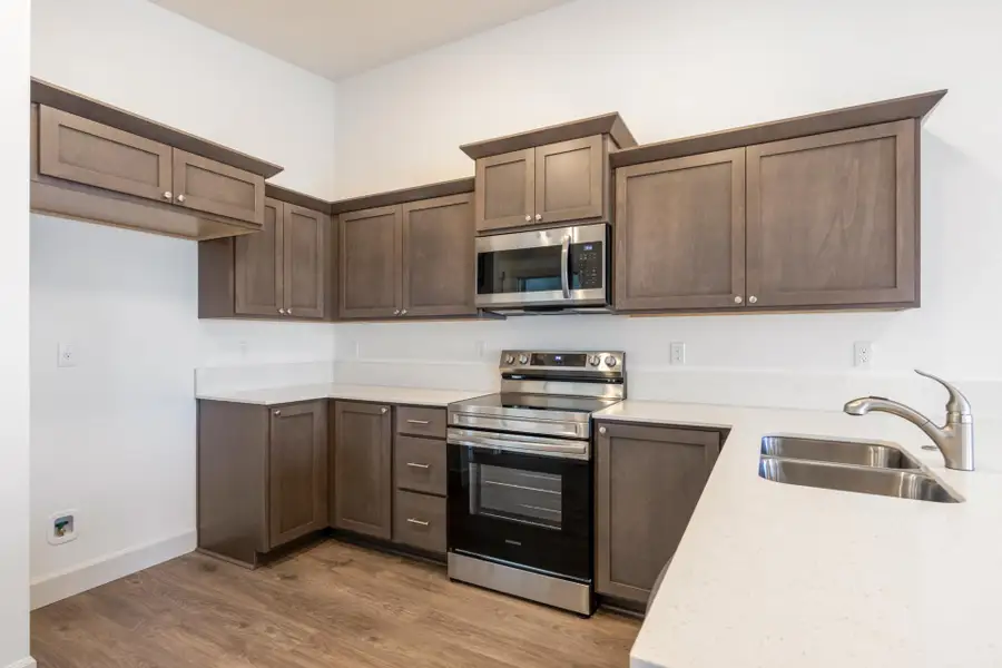 Furnished interior view inside a new home in Feather Ridge, Redmond (Image 4).