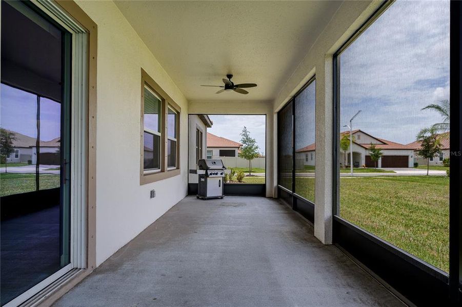 Exterior details and patio area of a home in Southshore Bay Active Adult, Wimauma (Image 24).