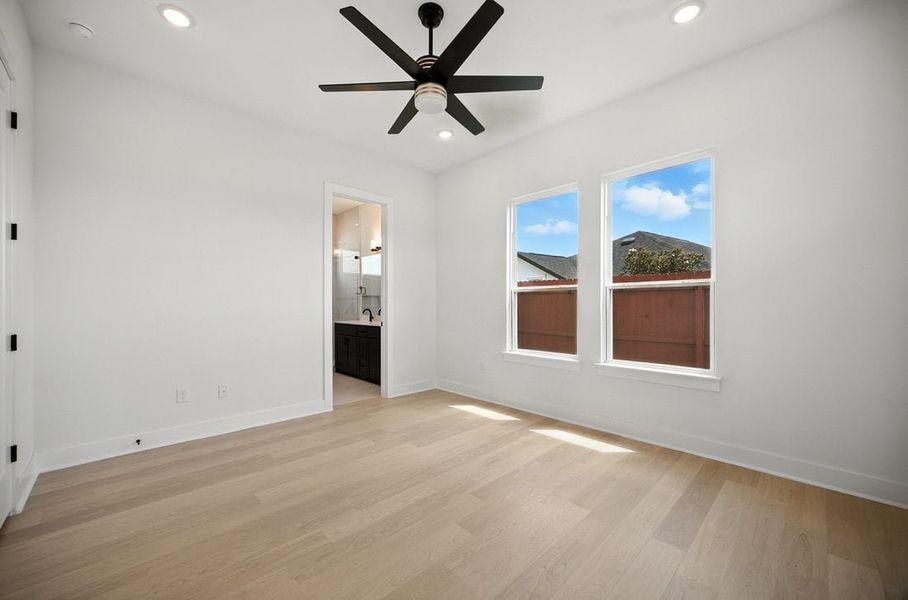Spacious, unfurnished interior of a new home in Foxfield, Austin (Image 11). Spacious, unfurnished interior of a new home in Foxfield, Austin (Image 11).