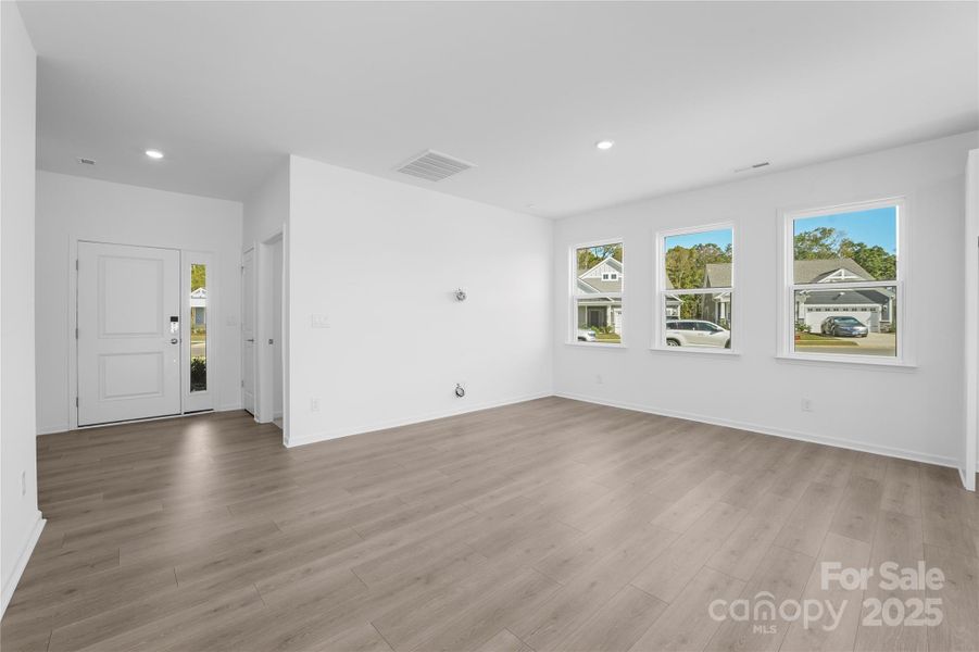 468 Sunharvest Lane ~ Ready Now 468 Sunharvest Lane ~ Ready Now