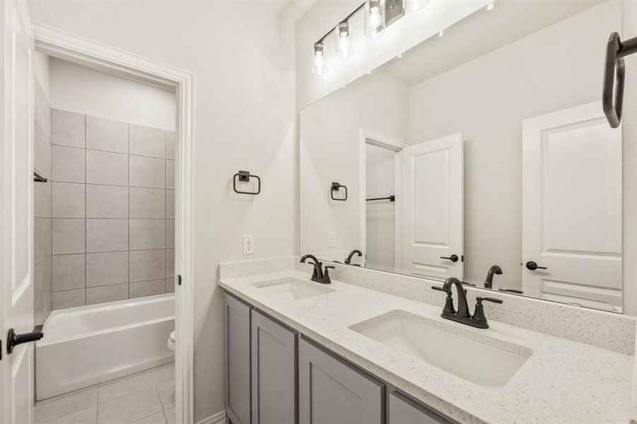 Furnished interior view inside a new home in Maplewood, Glenn Heights (Image 7). Furnished interior view inside a new home in Maplewood, Glenn Heights (Image 7).