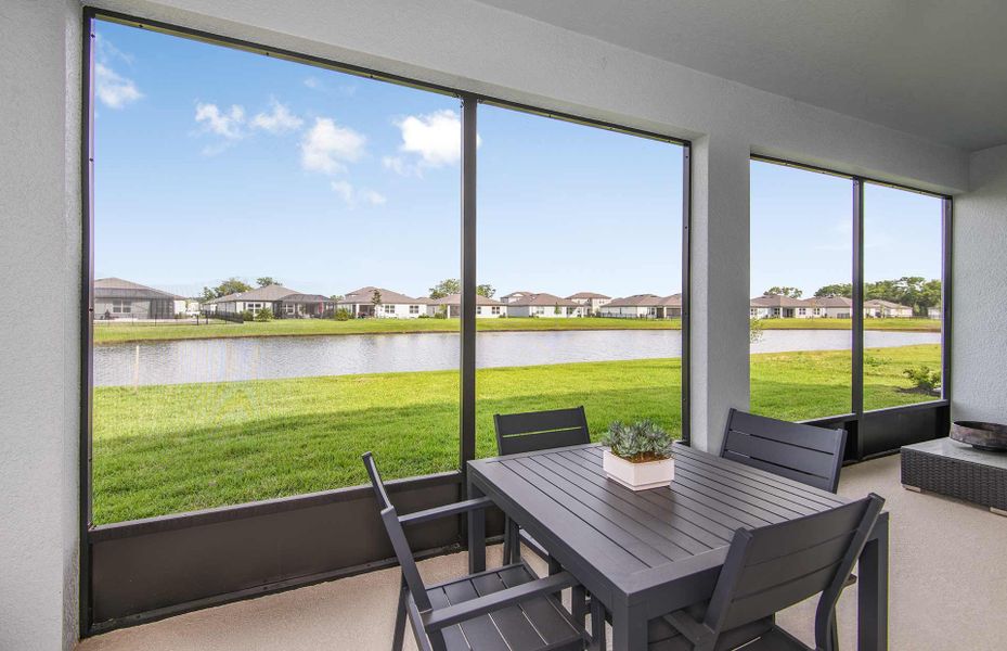 Covered Lanai for Outdoor Entertaining