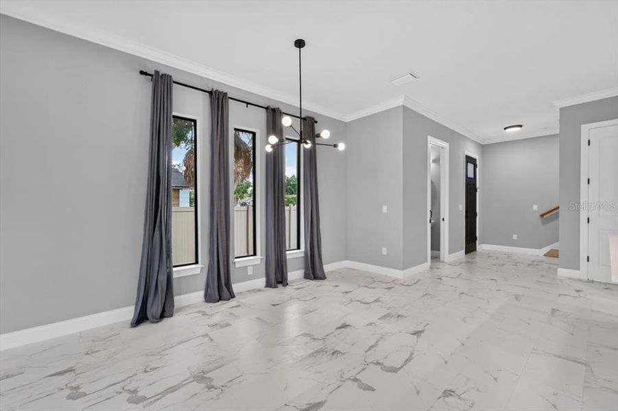 Spacious, unfurnished interior of a new home in , Tampa (Image 54).