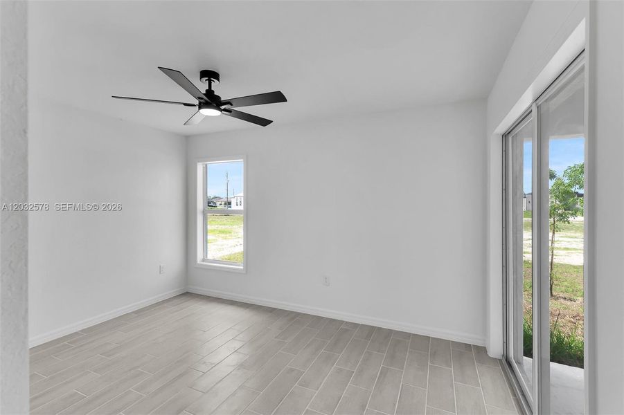 Spacious, unfurnished interior of a new home in , Cape Coral (Image 22).