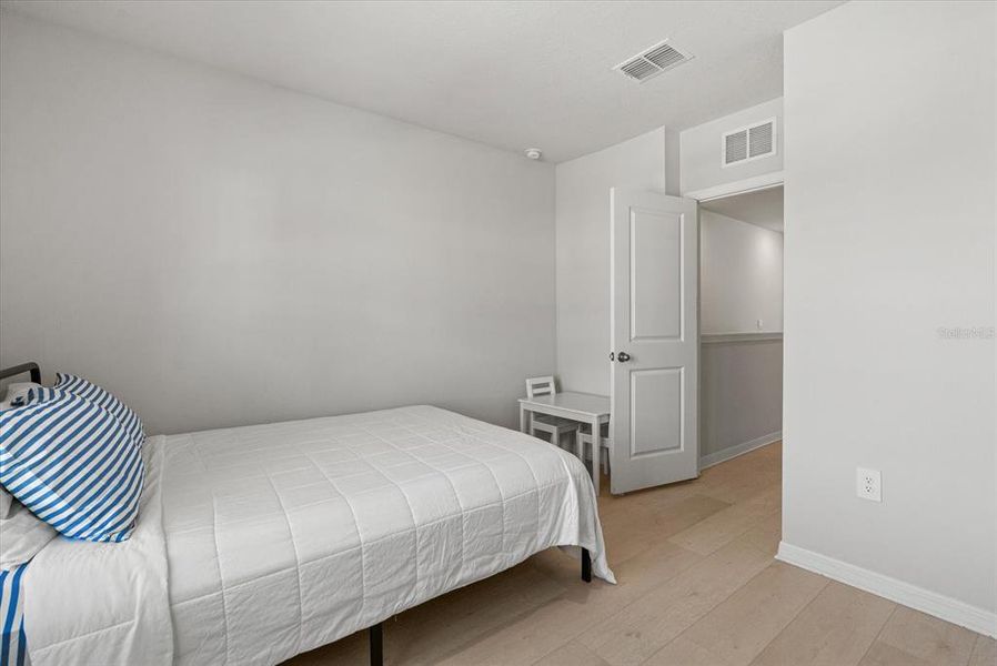 Furnished interior view inside a new home in Star Farms at Lakewood Ranch, Bradenton (Image 10). Furnished interior view inside a new home in Star Farms at Lakewood Ranch, Bradenton (Image 10).