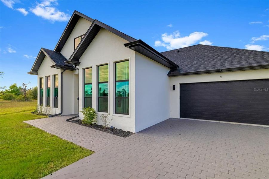 Image 31 of a home in .