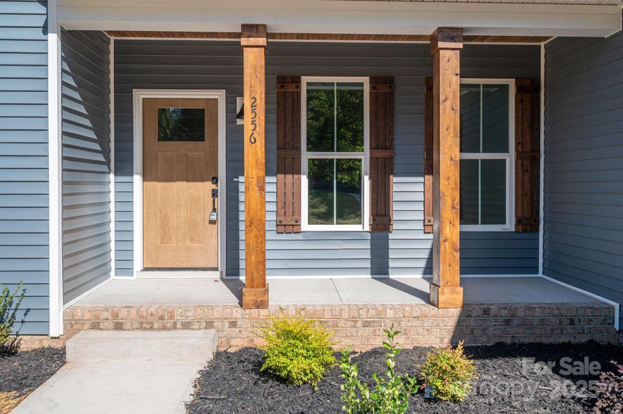 Exterior details and patio area of a home in , Maiden (Image 4).