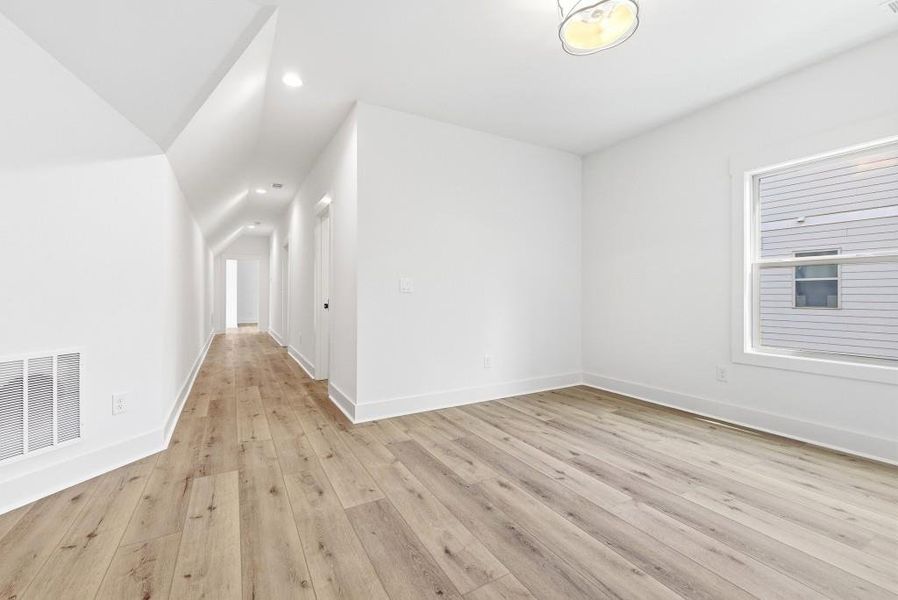 Spacious, unfurnished interior of a new home in , Jefferson (Image 62).