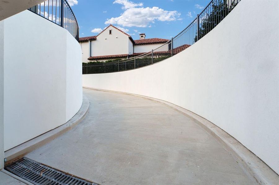 Entry drive to basement