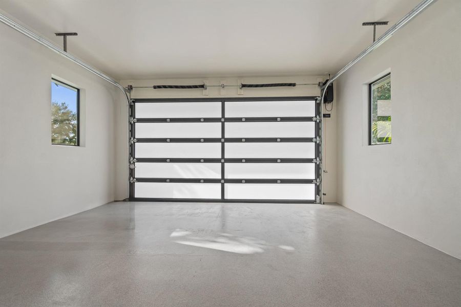 Spacious, unfurnished interior of a new home in , North Palm Beach (Image 22).