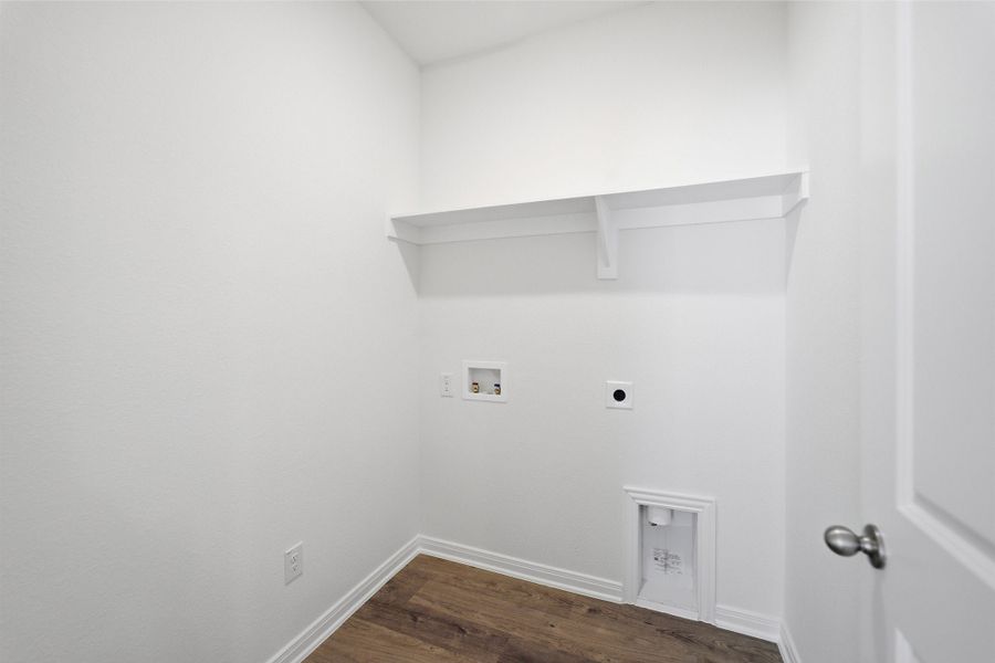 Spacious, unfurnished interior of a new home in Westridge, McKinney (Image 19). Spacious, unfurnished interior of a new home in Westridge, McKinney (Image 19).