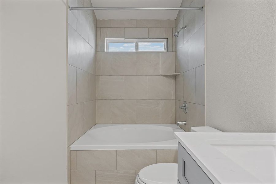 Furnished interior view inside a new home in Butler Farms, Liberty Hill (Image 9).