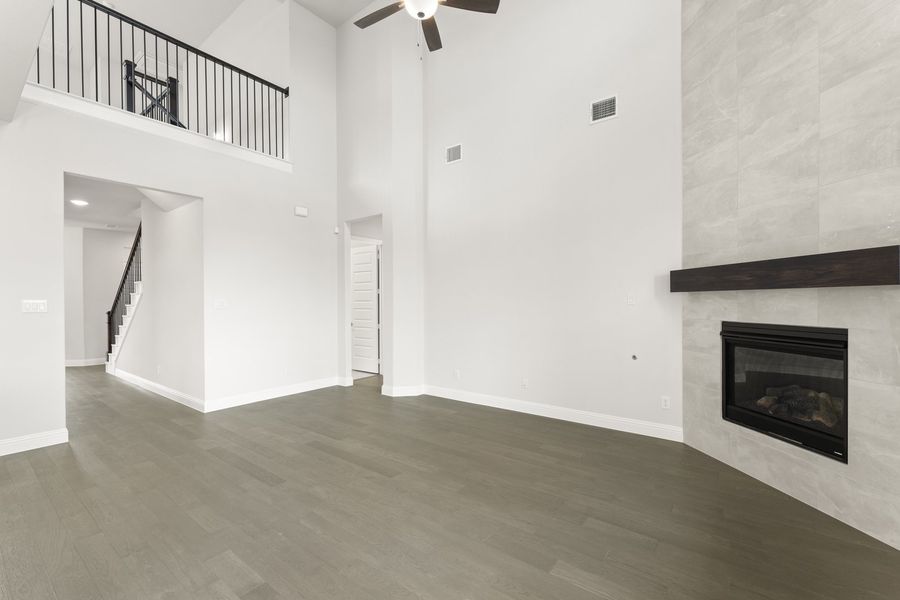 Spacious, unfurnished interior of a new home in Brookshire at Legacy Hills, Celina (Image 18).