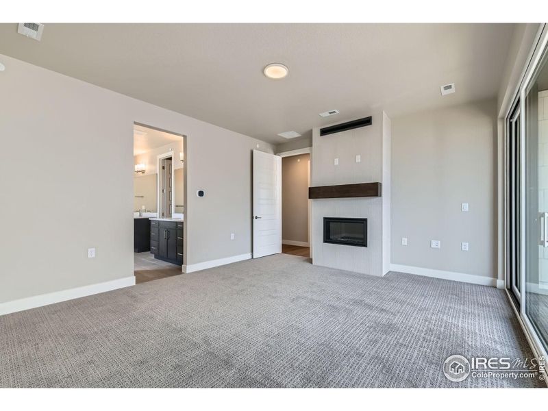 Spacious, unfurnished interior of a new home in Baseline, Broomfield (Image 41).