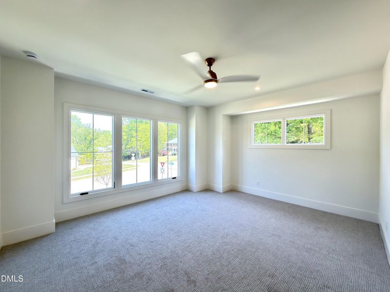 709A3D39-F742-4570-A9B7-B5D00FDE8801_1_2