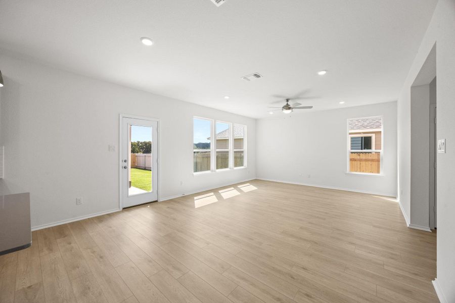 Spacious, unfurnished interior of a new home in Retreat at San Gabriel, Georgetown (Image 26). Spacious, unfurnished interior of a new home in Retreat at San Gabriel, Georgetown (Image 26).