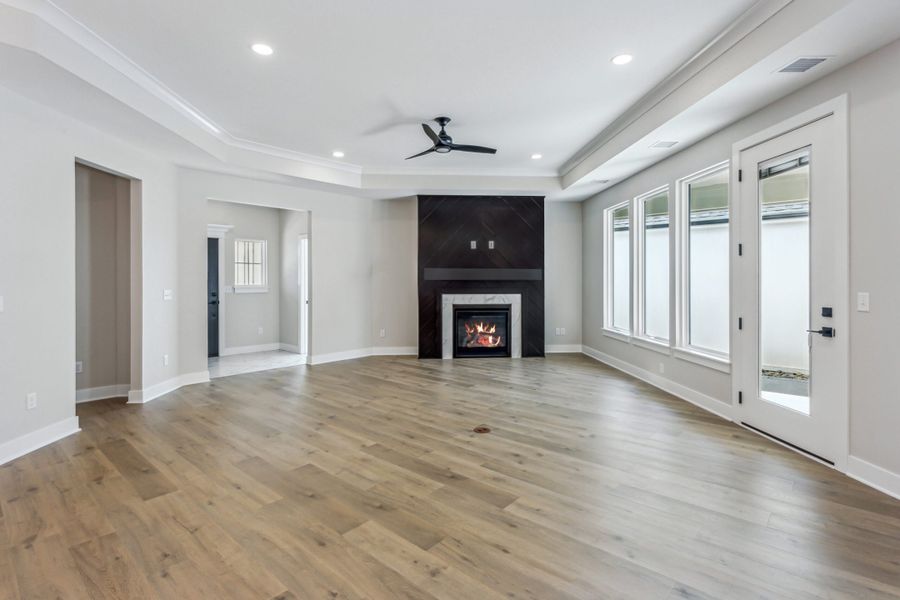Spacious, unfurnished interior of a new home in The Courtyards at Jacobs Farm, Wichita (Image 11).