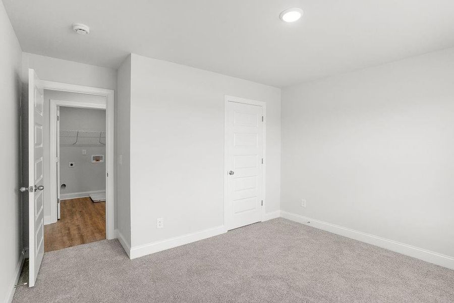 Spacious, unfurnished interior of a new home in , Bonaire (Image 19).