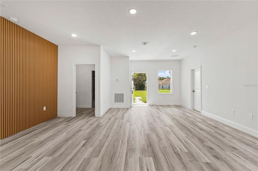 Image 29 of a home in .