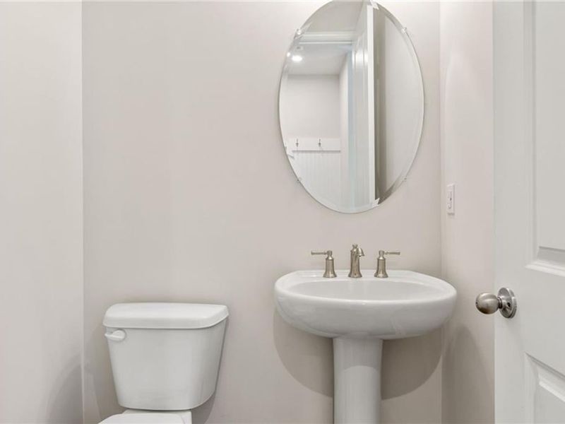 Image 23 of a home in Melody Lakeside Estates.