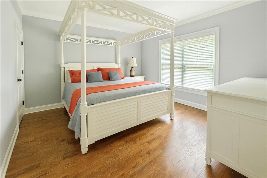 Furnished interior view inside a new home in , Atlanta (Image 11).