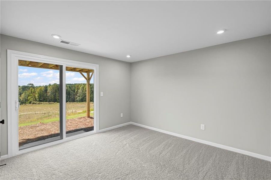 Spacious, unfurnished interior of a new home in Villas at Gold Creek, Dawsonville (Image 16).